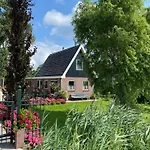 B&B Bij De Neckermolen- Bed And Beemster 3*