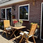 Bij De Neckermolen- Bed And Beemster Bed & Breakfast