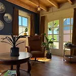 Bij De Neckermolen- Bed And Beemster Bed & Breakfast