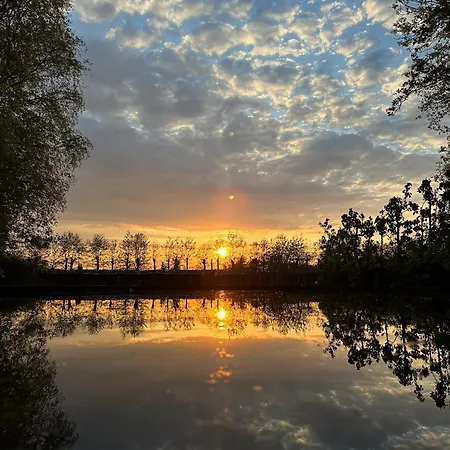 Bij De Neckermolen- Bed And Beemster Отель типа 